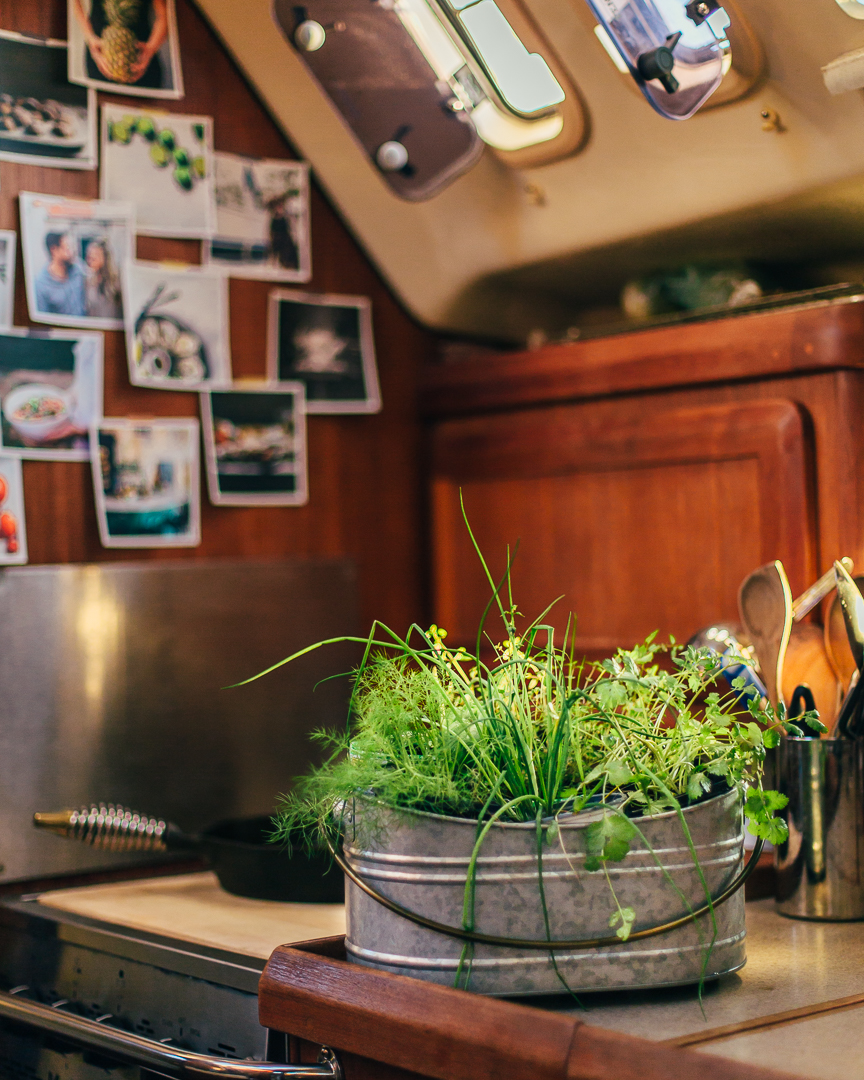 galley-herbs-lacanche