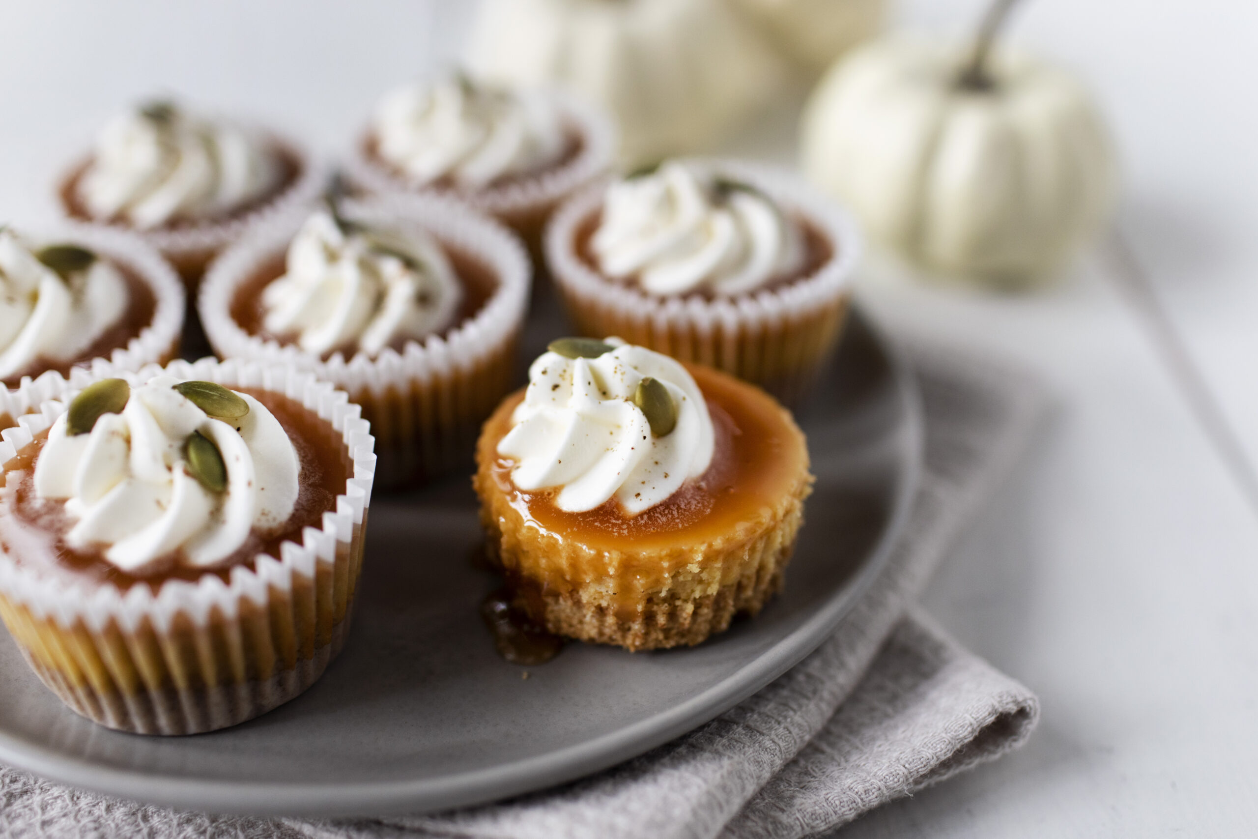 Pumpkin Cheesecake Bites